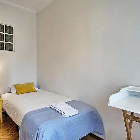 Apolonia 30 Guests Balconies