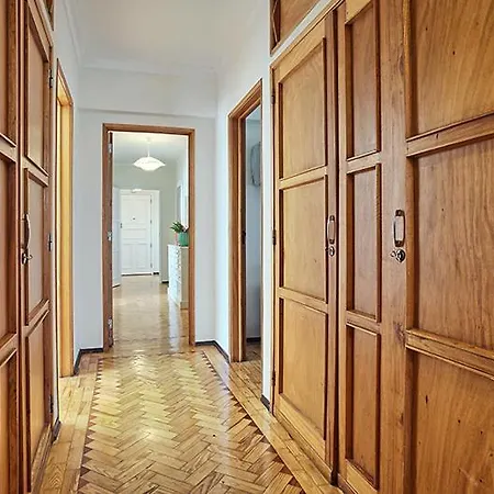 Apolonia 30 Guests Balconies Лиссабон