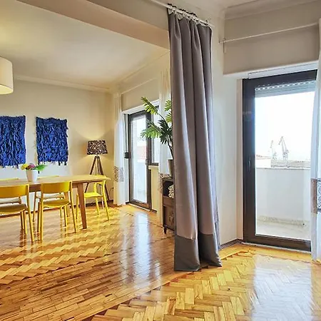 Apolonia 30 Guests Balconies Apartment Lisbon